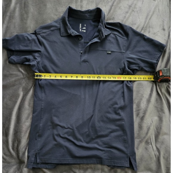 Arc'teryx Polo Shirt Large Navy Short Sleeve Collared Solid Button Logo Men's - Picture 6 of 6